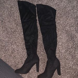 From Lolashoetique, over the knee, size 8, black